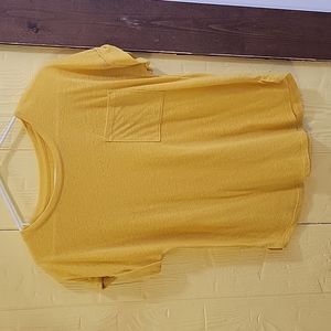 Yellow t shirt